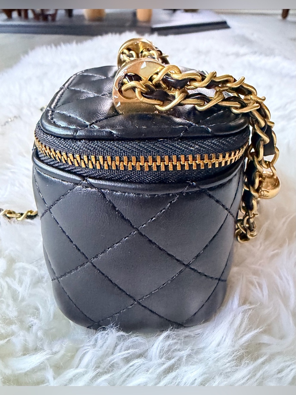 Chanel MAKEUP Black Leather Gold Ball Box Bag w Gold Hardware (SEALED) NEW - Picture 8 of 16